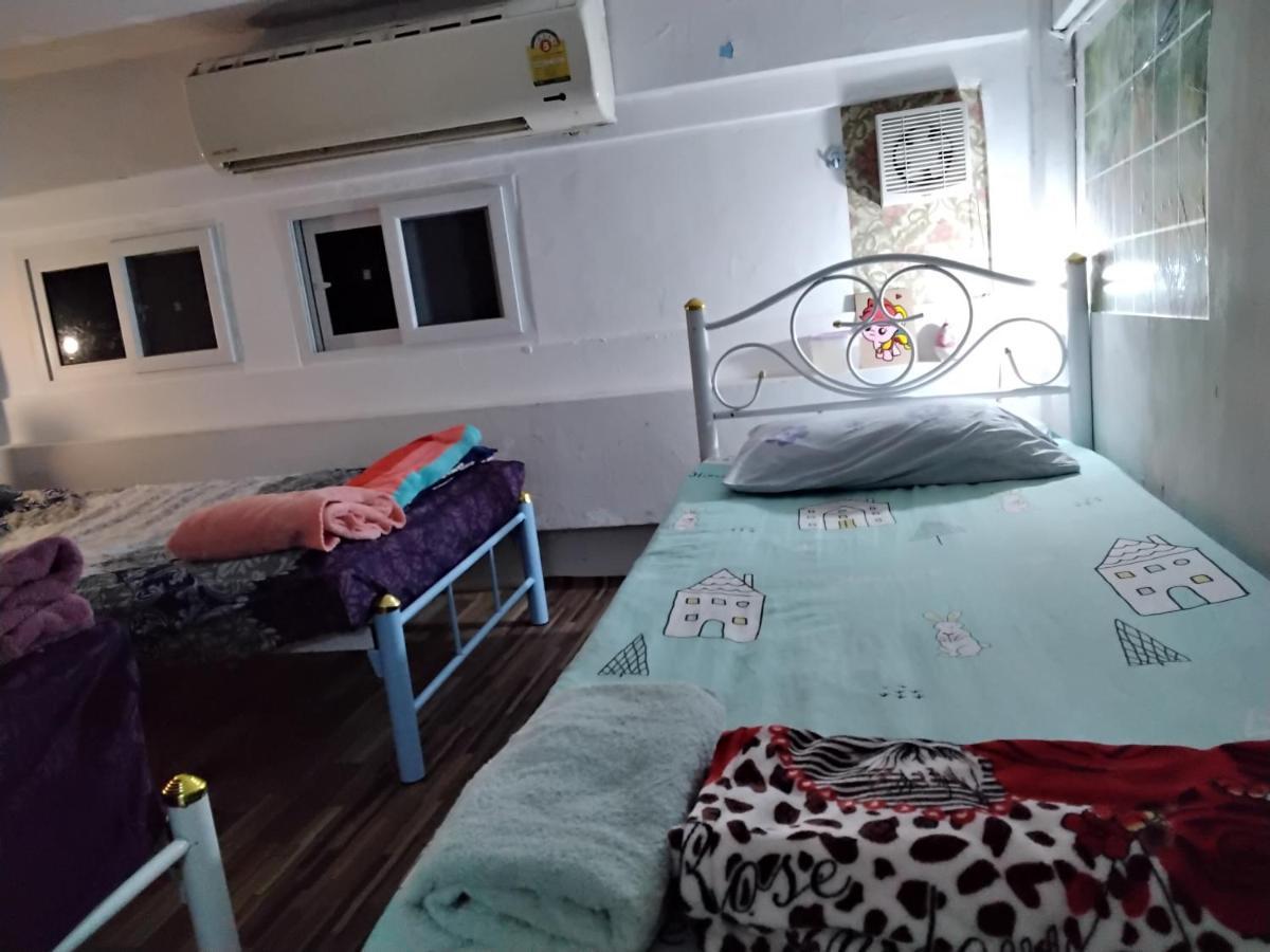 Danee Hostel Bangkok Eksteriør billede