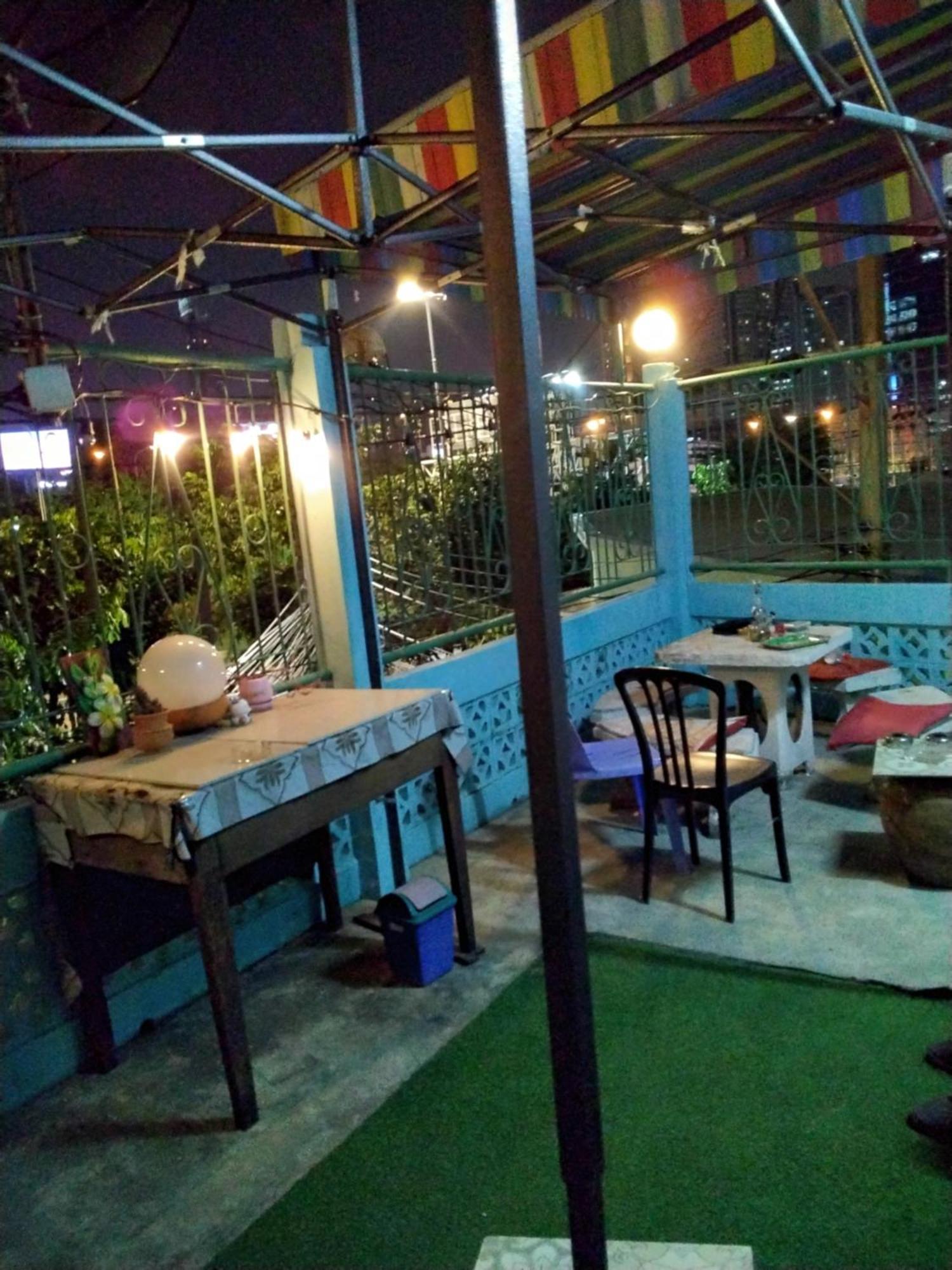 Danee Hostel Bangkok Eksteriør billede